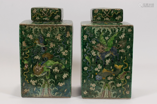 CHINESE FAMILLE VERTE PORCELAIN COVERED JARS, PAIR, H