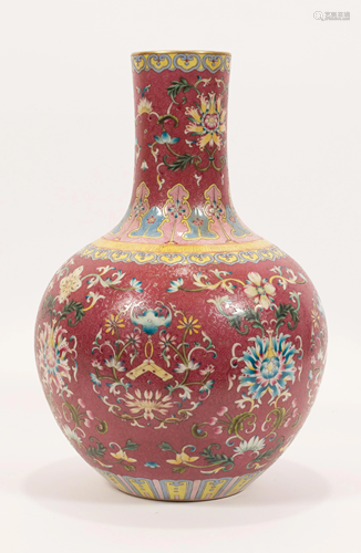 CHINESE FAMILLE ROSE PORCELAIN VASE, H 15.5