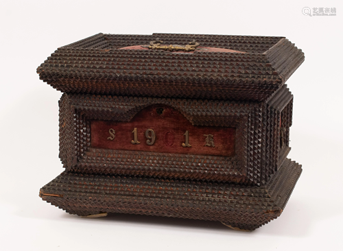 TRAMP ART VANITY CASE, 1901 H 11