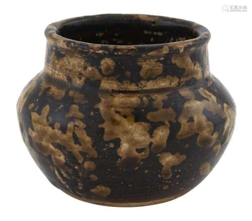 A Small Chinese Jizhou 'Tortoiseshell' Jar