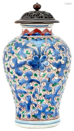 A Chinese Wucai Porcelain Vase