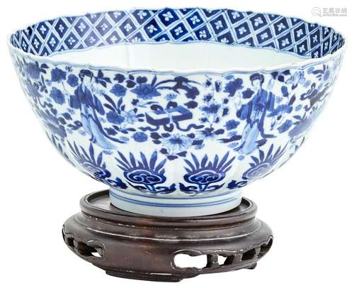 A Chinese Petal-Molded Blue and White Porcelain Bowl