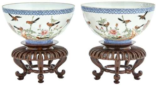 A Pair of Chinese Famille Rose Enameled Porcelain Bowls
