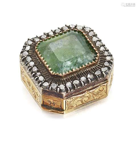 An early 20th century gold, emerald and diamond pill box, with silver and silver-gilt mounted