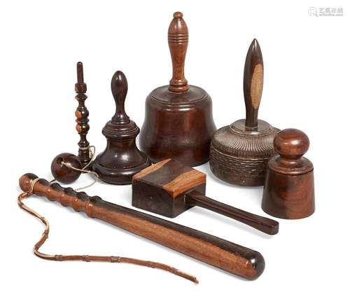 A group of lignum vitae and other treen objects, early 19th century and later, to include a lignum