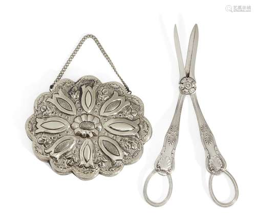 A pair of Victorian silver grape scissors, Sheffield, c.1986, Harrison Brothers & Howson, with