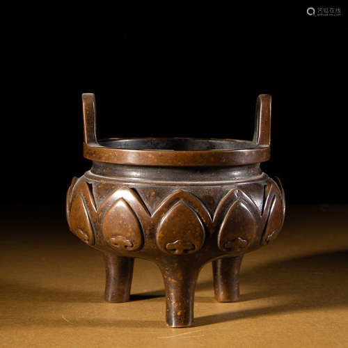 CHINESE BRONZE TRIPOD CENSER, MARKED