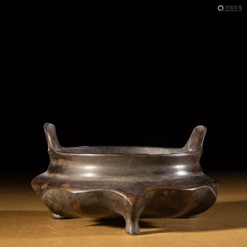 CHINESE BRONZE TRIPOD CENSER, MARKED