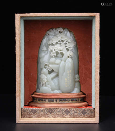 A WHITE JADE ORNAMENT CARVED WITH  CHARACTERS AND SCENERY