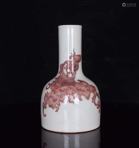 CHINESE IRON RED UNDERGLAZED PORCELAIN VASE