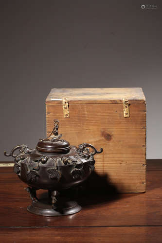 CHINESE BRONZE COVER CENSER WITH GOURD MOTIF