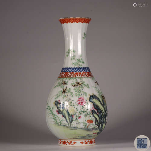 Chinese Famille Rose Porcelain Flowers And Birds Pattern Bottle