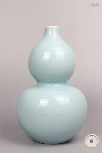 Chinese Glazed Porcelain Gourd Bottle
