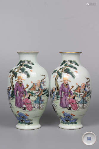 Chinese Pair Of Figures Story Pattern Porcelain Bottles