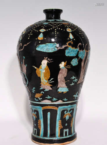 HUACAI GLAZE VASE PAINTED WITH STORY