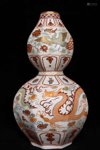 ENAMELED GLAZE GOURD VASE WITH DRAGON PATTERN