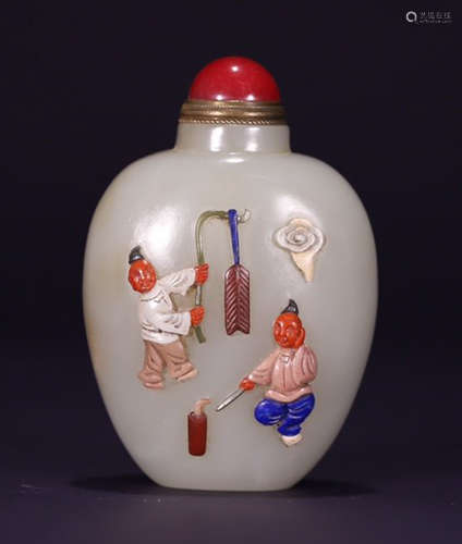 HETIAN JADE SNUFF BOTTLE EMBEDDED WITH GEM