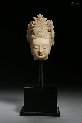 A WHITE JADE BODHISATTVA HEAD STATUE