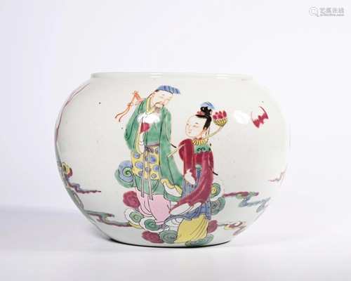 A FAMILLE ROSE 'FIGURAL' PORCELAIN JAR