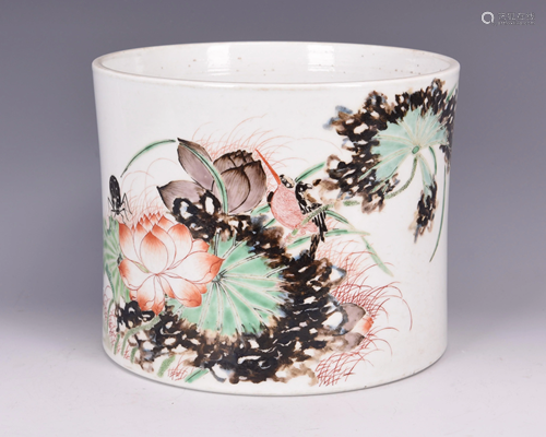 A MULTICOLORED BIRD AND FLOWER PORCELAIN BRUSH POT