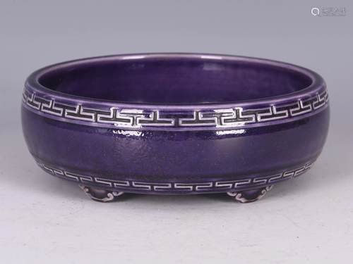 AN INSCRIBED PURPLE GLAZED PORCELAIN BASIN