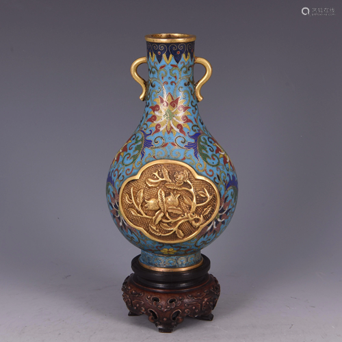 A QIANLONG MARK CLOISONNE ENAMEL VASE ON STA…