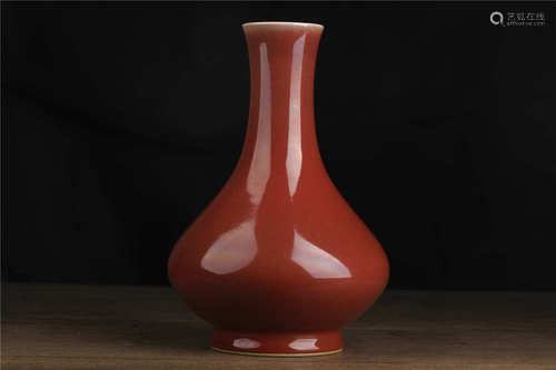 Vase porcelaine rouge sang de boeuf  红釉荸荠瓶