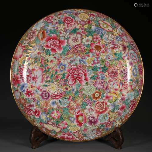 Plat avec des fleurs en porcelaine de la famille rose  储秀宫粉彩百花盘