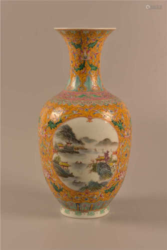 Vase porcelaine de Chine famille rose sur fond jaune 黄地开光粉彩瓶