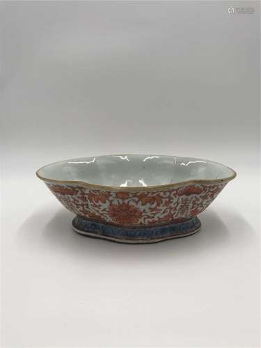 Ancienne coupe sur pied en porcelaine de Chine 水仙盆