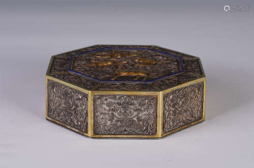 A CHINESE SILVER OCTAGONAL LIDDED BOX