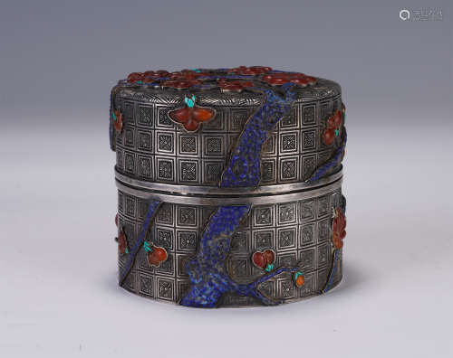 A CHINESE SILVER LIDDED BOX WITH GEMSTONES INLAID