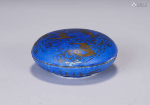 A CHINESE BLUE GLAZED PORCELAIN SEAL PASTE BOX AND COVER