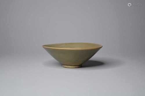 A Chinese Longquan celadon conical bowl
