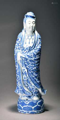 A large Chinese blue and white figure of Guanyin, Qing Dynas...