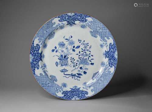 A Chinese blue and white dish, 18th centuryOf plain round fo...