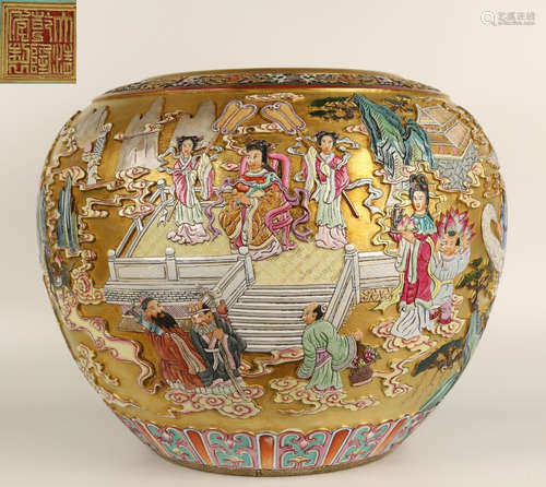 QIANLONG MARK ENAMELED GLAZE FIGURE STORY JAR