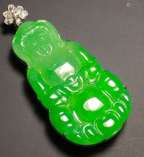 ICY GREEN JADEITE GUANYIN PATTERN PENDANT