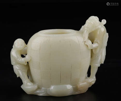 HETIAN JADE FIGURE PATTERN BRUSH WASHER