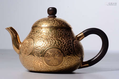 JINGYI MARK GILT SILVER POT WITH WOOD HANDLE