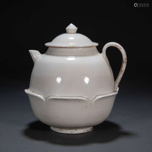 CHINESE DING WARE HOLDING POT, NORTHERN SONG DYNASTY