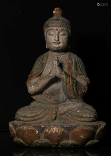 CHINESE MING DYNASTY WOOD CARVING AND PAINTED BUDDHA STATUE