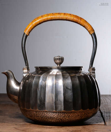 CHINESE SILVER KETTLE