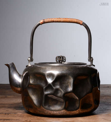 CHINESE SILVER KETTLE