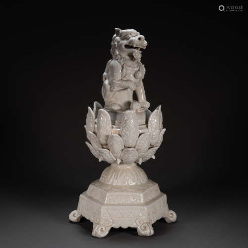 CHINESE DING WARE LION, SONG DYNASTY