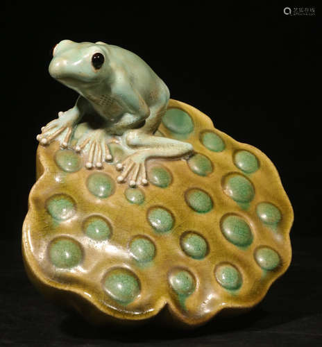 SHIWAN WARE FROG LOTUS ROOT SHAPE PENDANT