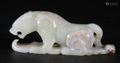 HETIAN JADE BEAST SHAPE PENDANT