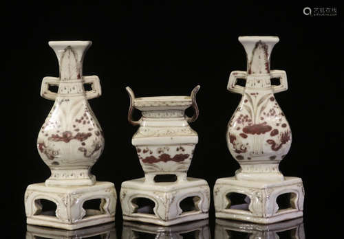 SET OF UNDERGLAZE RED VASES&CENSER