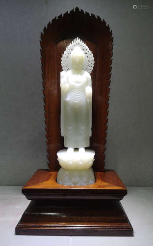 HETIAN JADE CARVED SAKYAMUNI BUDDHA STATUE