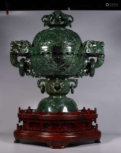 HETIAN JASPER CARVED STEM CENSER